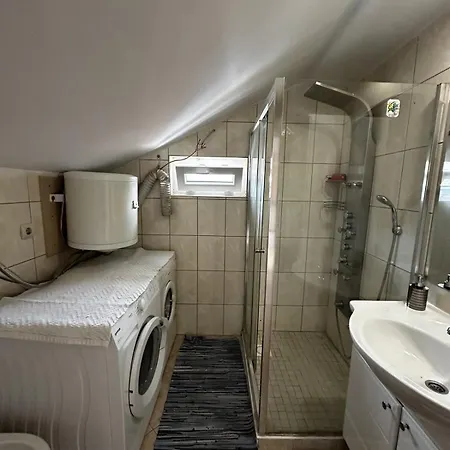 Lena Deluxe Mostar